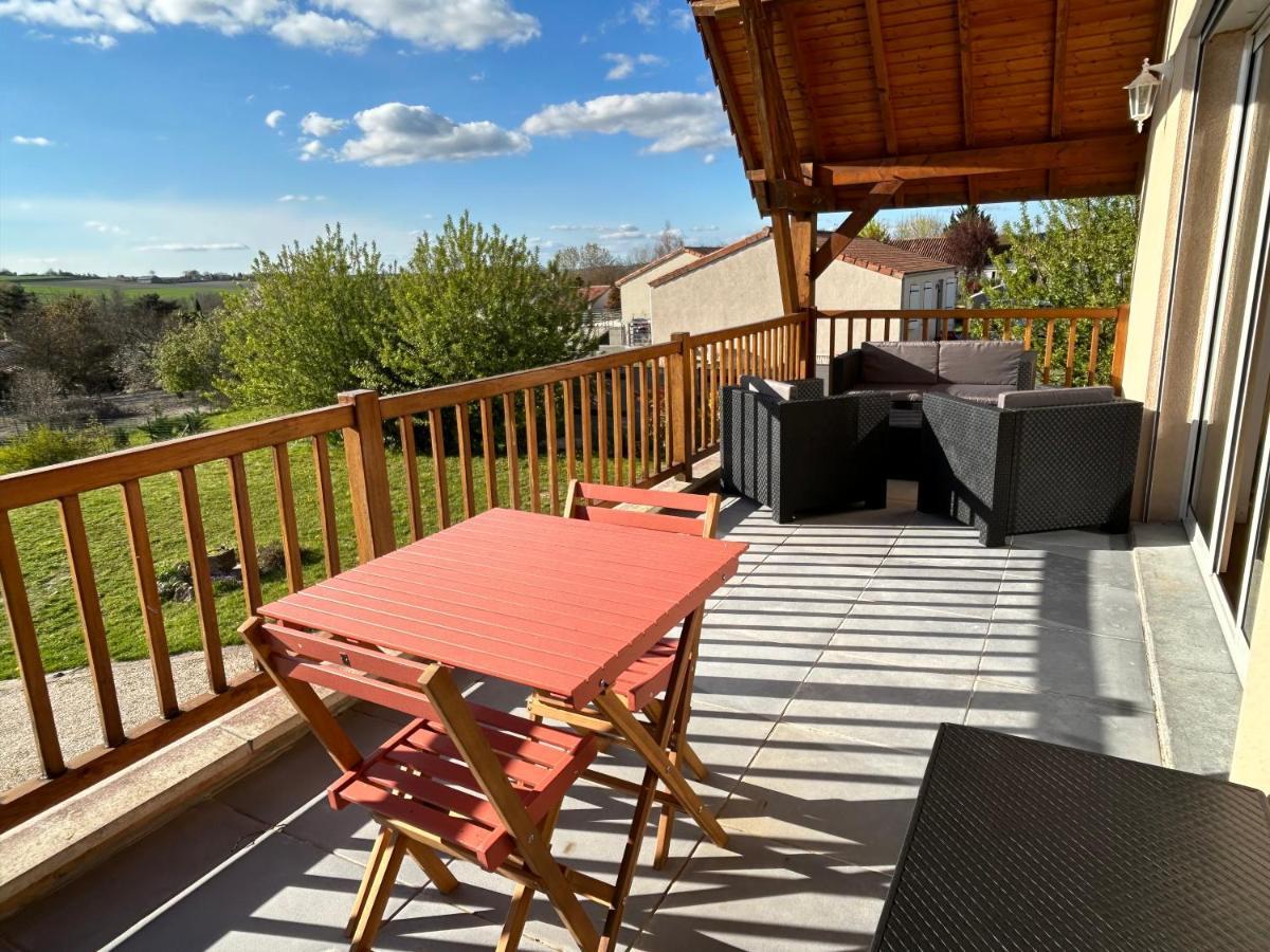 Maison Karmanor Monthoiron Экстерьер фото